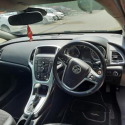 Vauxhall Astra GTC SRI CDTI Auto 2.0 3 Door. 2013. 81769 miles. YK63 WKN. £2995.00