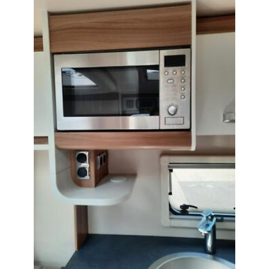 Swift Ace Award Dawnstar Twin Axle 4 Berth Tourer. 2020. Transverse Bed. £18995.00 Swift Ace Award Dawnstar Twin Axle 4 Berth Tourer. 2020. Transverse Bed. £18995.00