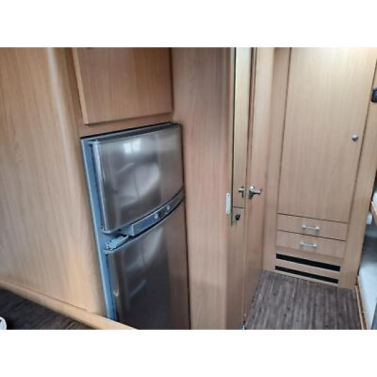 Elddis Crusader Tempest 6 berth 2011 Fixed triple bunk beds £9995.00 Elddis Crusader Tempest 6 berth 2011 Fixed triple bunk beds £9995.00