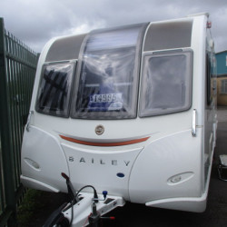 2015 Bailey Unicorn Vigo 4 Berth Touring Caravan. £14995.00. Fixed transverse bed.