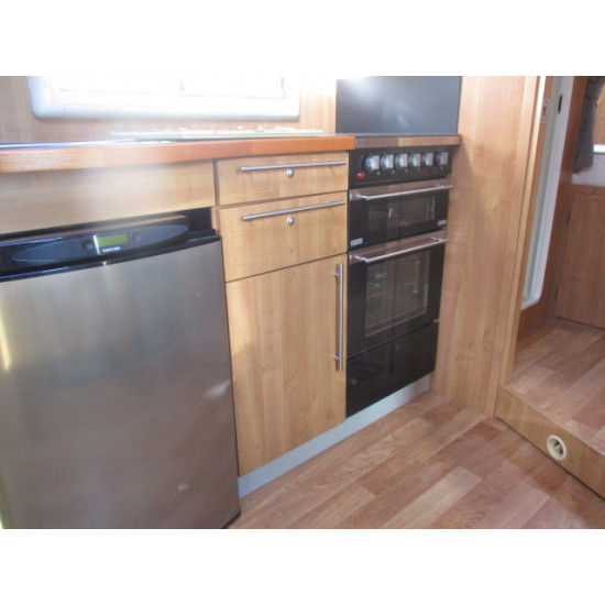 Auto Trail Mohawk 4 BERTH motorhome 4 belted seats rear bedroom with fixed double bed 2011 33000 miles £35995.00