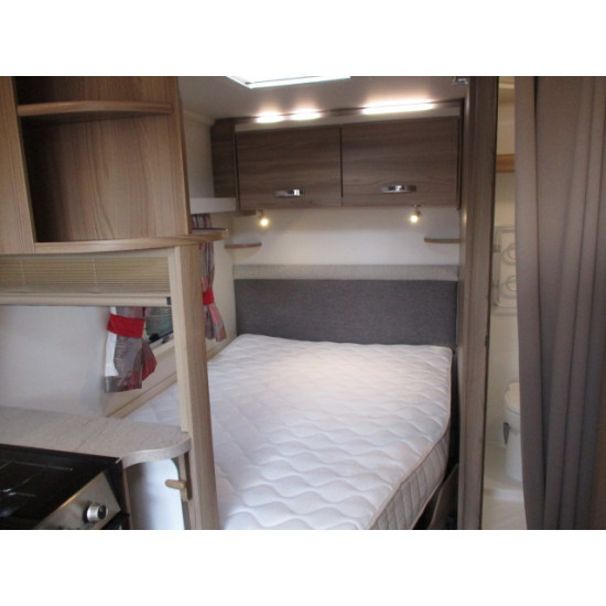 SWIFT SPRITE SIENA 4 TOURING CARAVAN 4 BERTH £13995.00 2017 FIXED BED